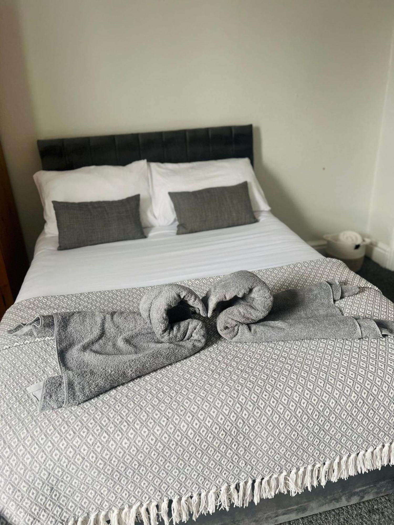 Lincoln City Centre Rooms P&S Exterior photo